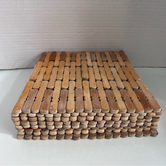 Set of 4 BAMBOO Trivets 8” x 8-3/4” - Picture 4 of 5